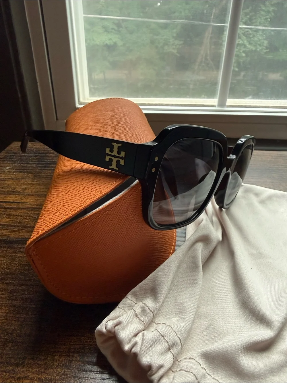 Tory Burch Black Sunglasses with Orange Logo Case